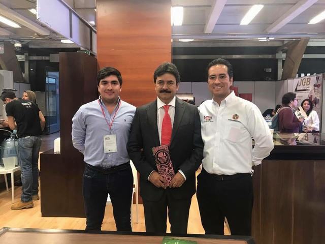 El gobernador del Huila, Carlos Julio González, le apuesta al progreso del Departamento.